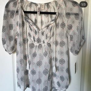 Printed white blouse